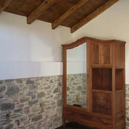 Hétvégi ház Giumin